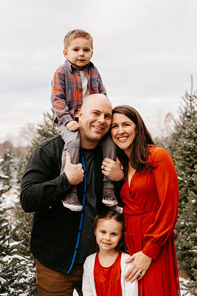 Chiropractor Chanhassen MN Ian McCann With Family